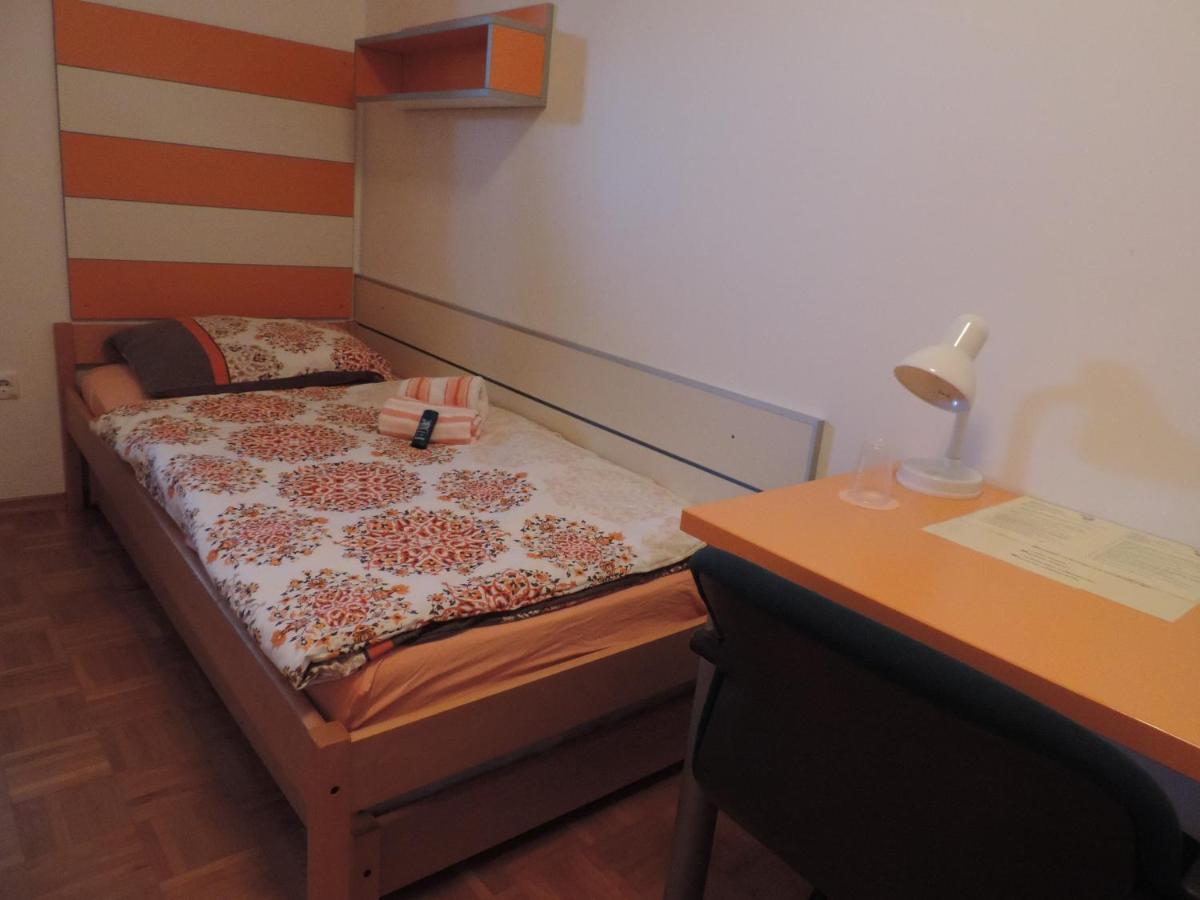 לינה וארוחת בוקר בלד Marijin Dom - Retreat House מראה חיצוני תמונה
