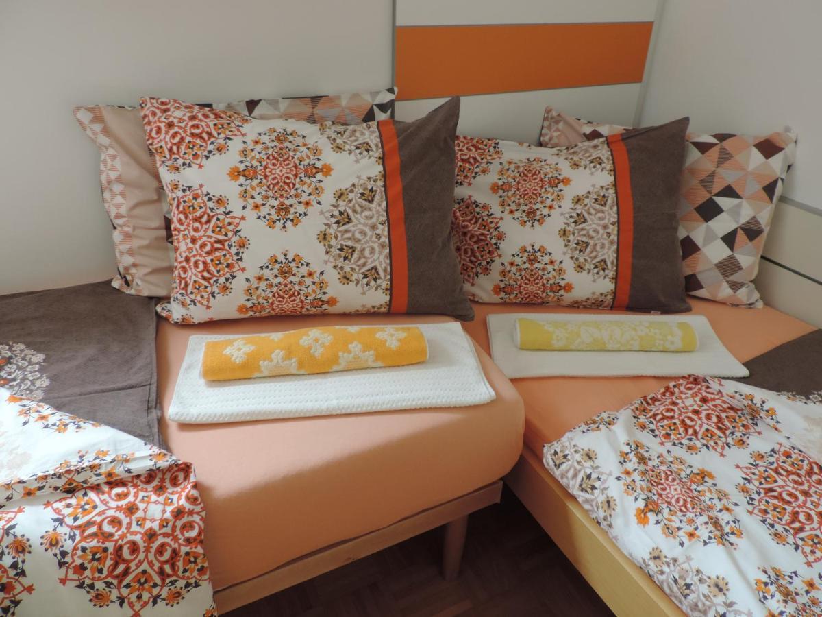 לינה וארוחת בוקר בלד Marijin Dom - Retreat House מראה חיצוני תמונה