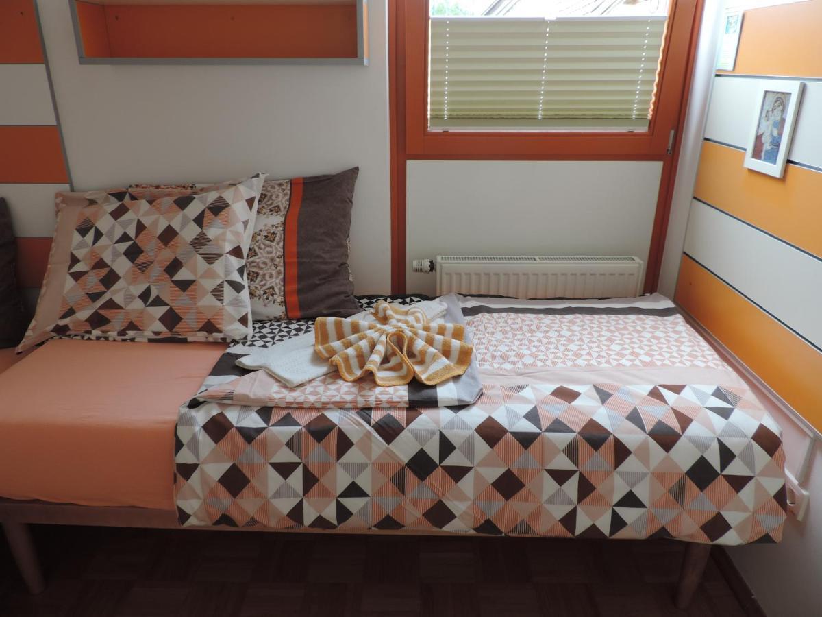 לינה וארוחת בוקר בלד Marijin Dom - Retreat House מראה חיצוני תמונה