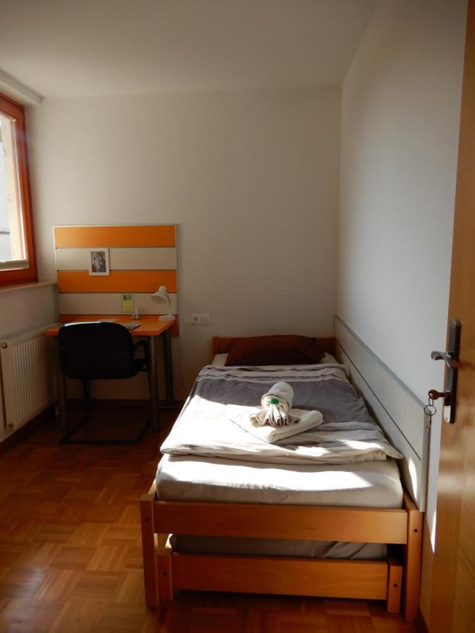 לינה וארוחת בוקר בלד Marijin Dom - Retreat House מראה חיצוני תמונה