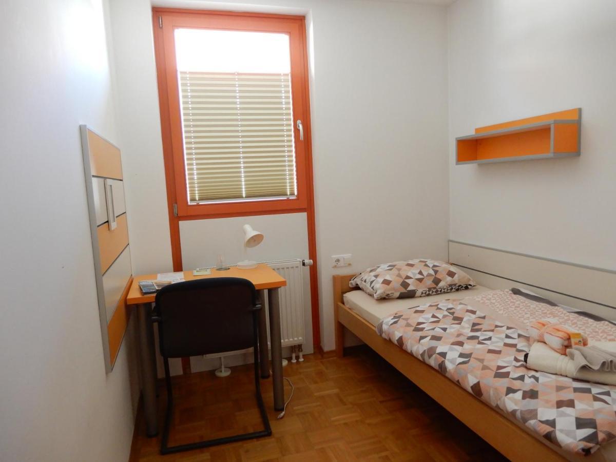 לינה וארוחת בוקר בלד Marijin Dom - Retreat House מראה חיצוני תמונה